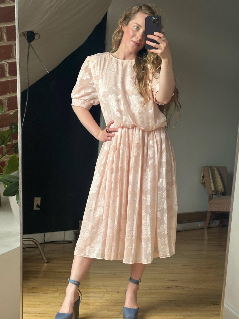 Vintage Women's Blush Pink Floral Midi Dress - Picture 1 of 11